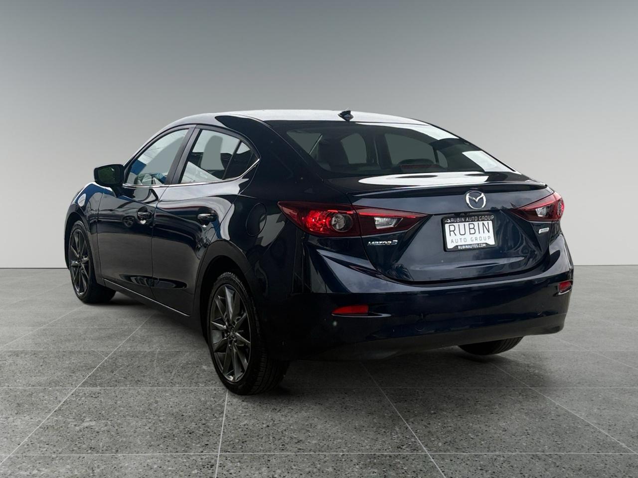 Mazda MAZDA3 s Touring AT 4-Door 2018