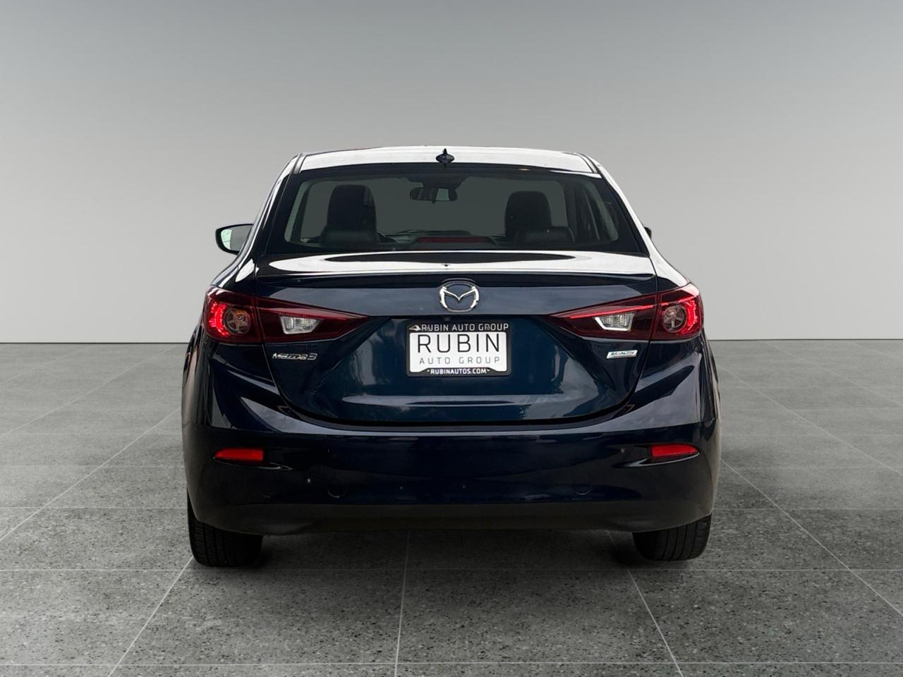 Mazda MAZDA3 s Touring AT 4-Door 2018