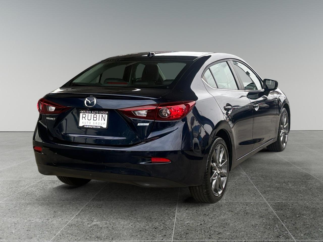 Mazda MAZDA3 s Touring AT 4-Door 2018
