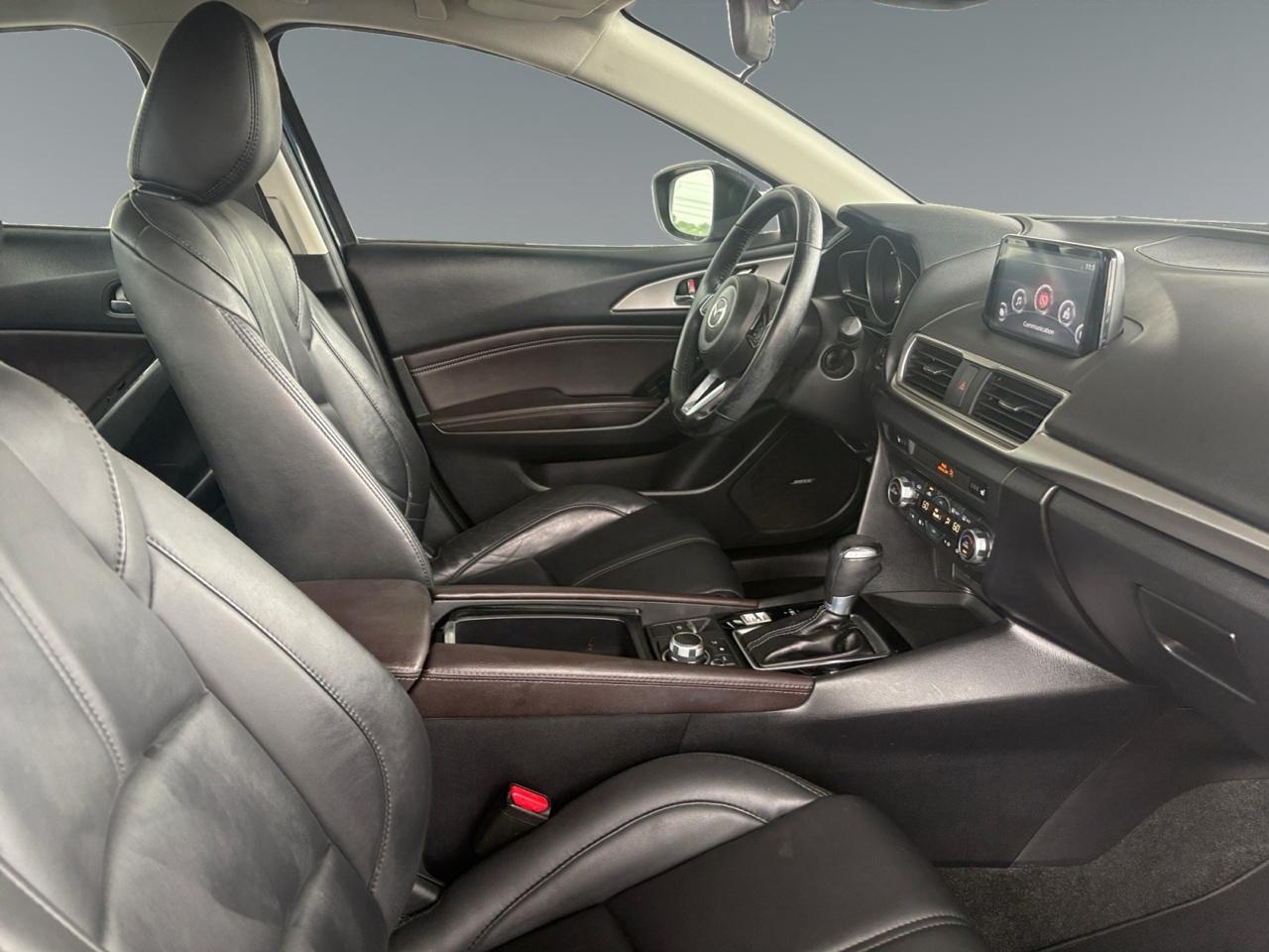Mazda MAZDA3 s Touring AT 4-Door 2018