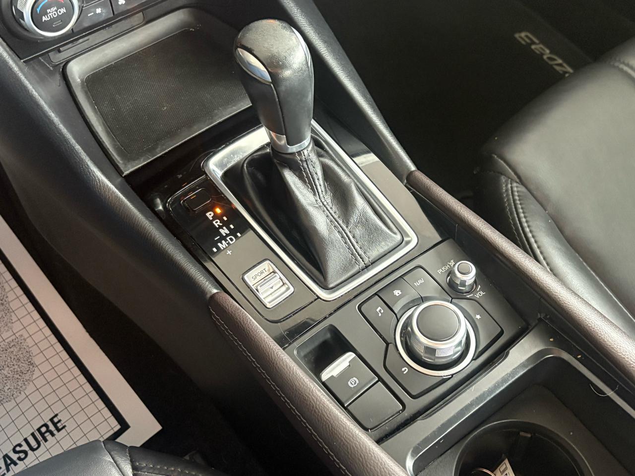 Mazda MAZDA3 s Touring AT 4-Door 2018