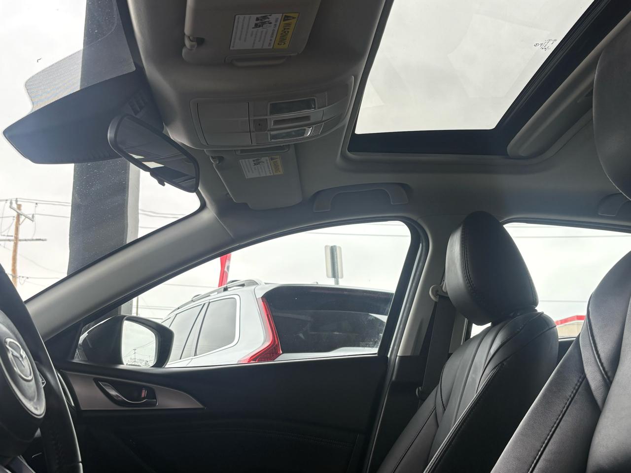 Mazda MAZDA3 s Touring AT 4-Door 2018