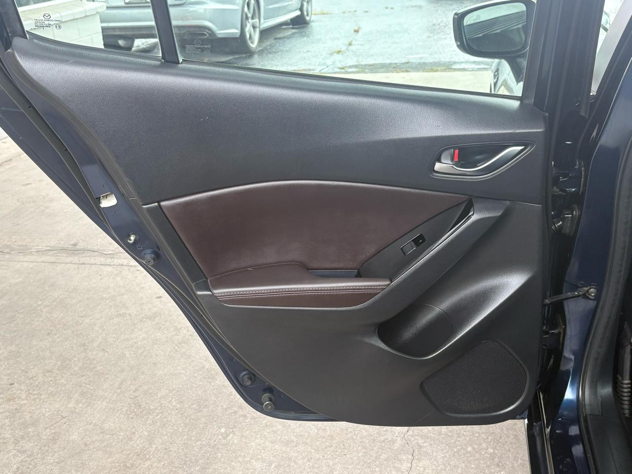 Mazda MAZDA3 s Touring AT 4-Door 2018