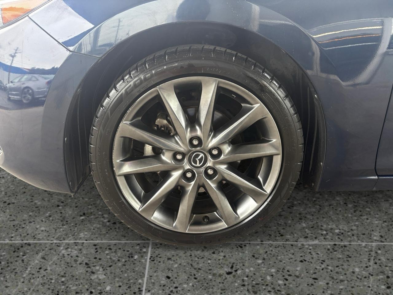Mazda MAZDA3 s Touring AT 4-Door 2018