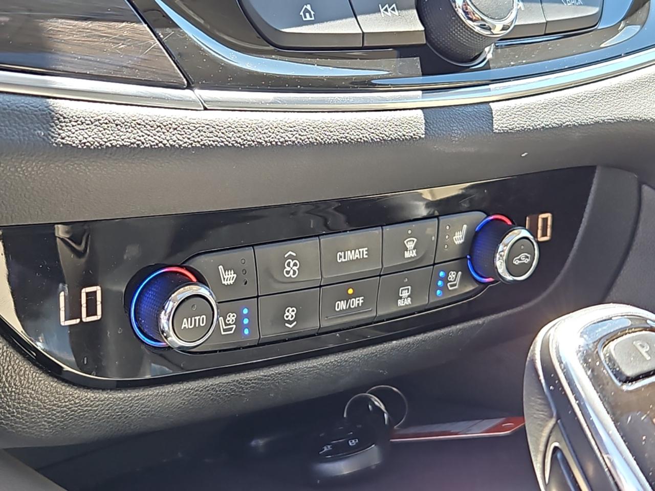 Buick Enclave  2018