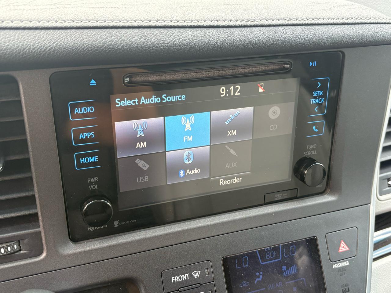 Toyota Sienna XLE FWD 8-Passenger V6 2015