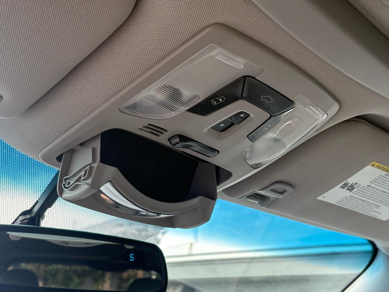 Toyota Sienna XLE FWD 8-Passenger V6 2015