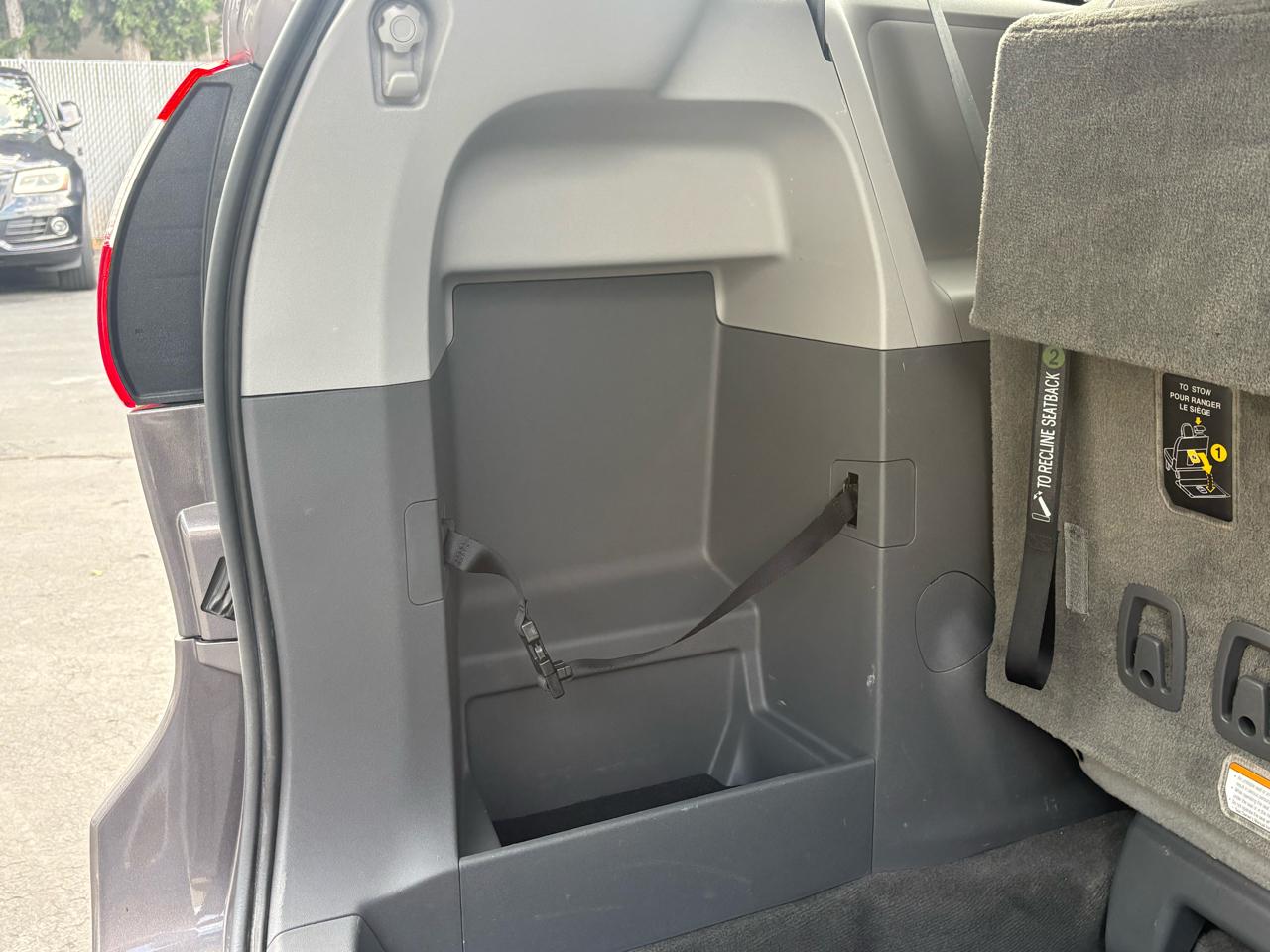 Toyota Sienna XLE FWD 8-Passenger V6 2015