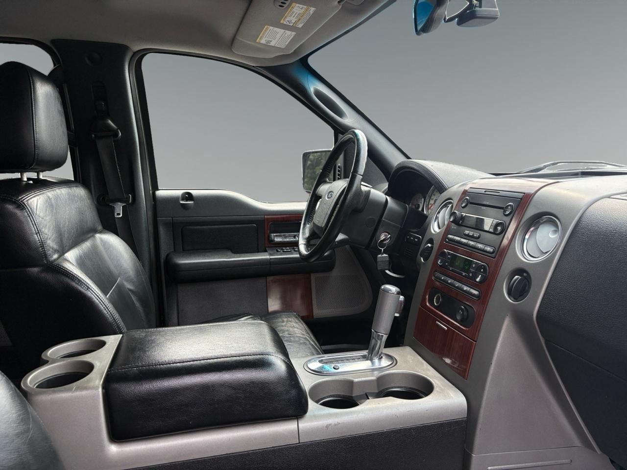 Ford F-150 Lariat 4WD SuperCrew 5.5' Box 2005