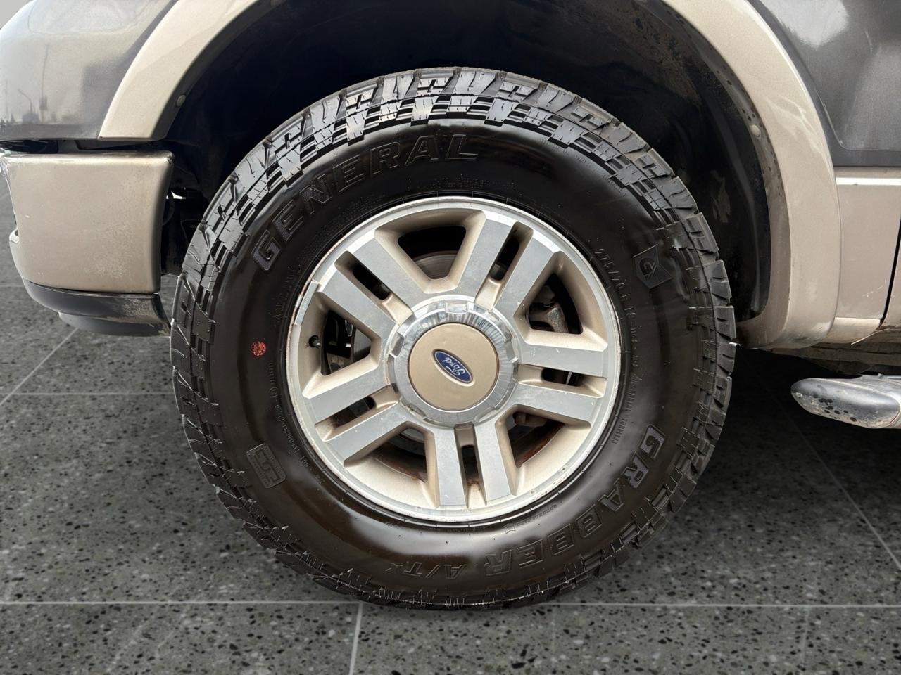 Ford F-150 Lariat 4WD SuperCrew 5.5' Box 2005