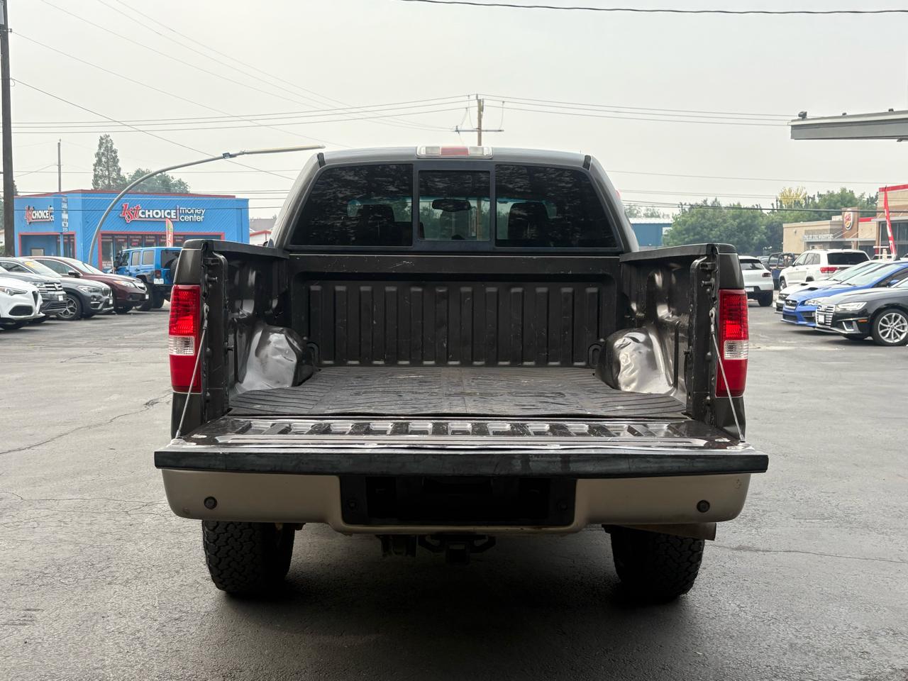 Ford F-150 Lariat 4WD SuperCrew 5.5' Box 2005