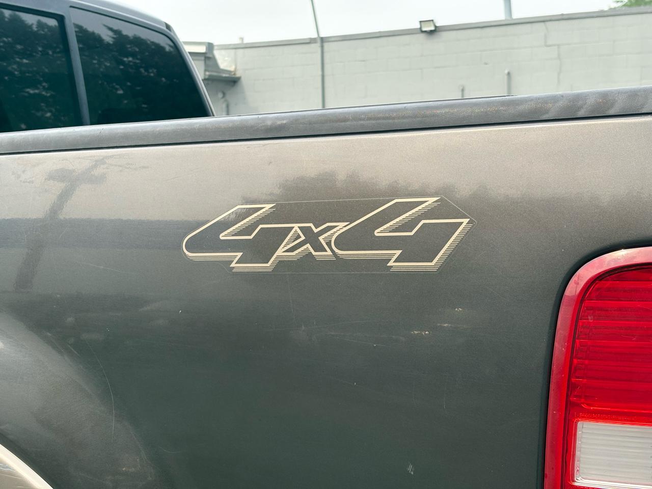Ford F-150 Lariat 4WD SuperCrew 5.5' Box 2005
