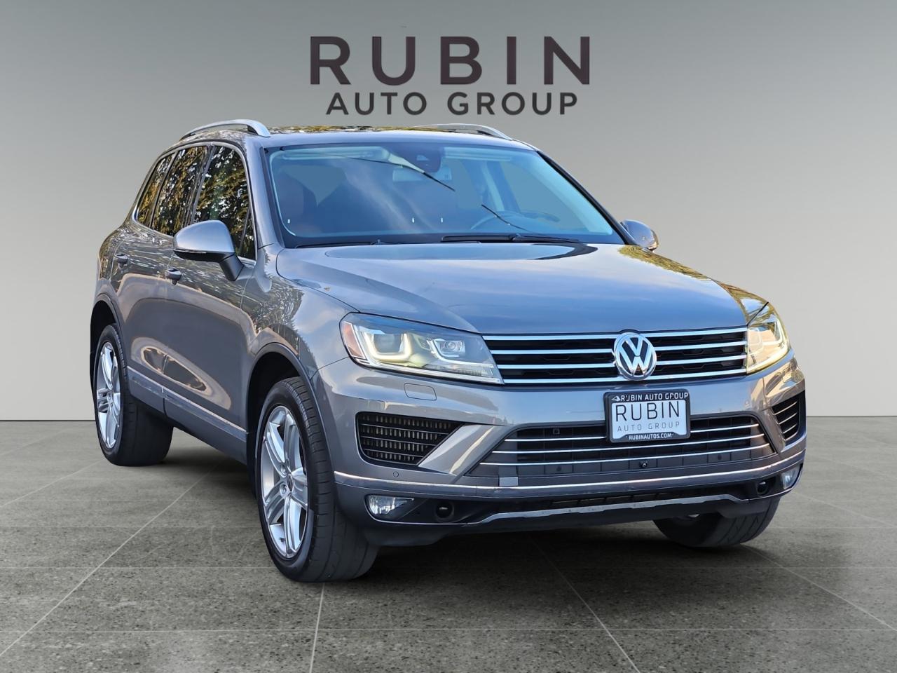 Gray 2015 Volkswagen Touareg SUV / Crossover All-Wheel Drive Automatic