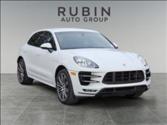 2015 Porsche Macan 