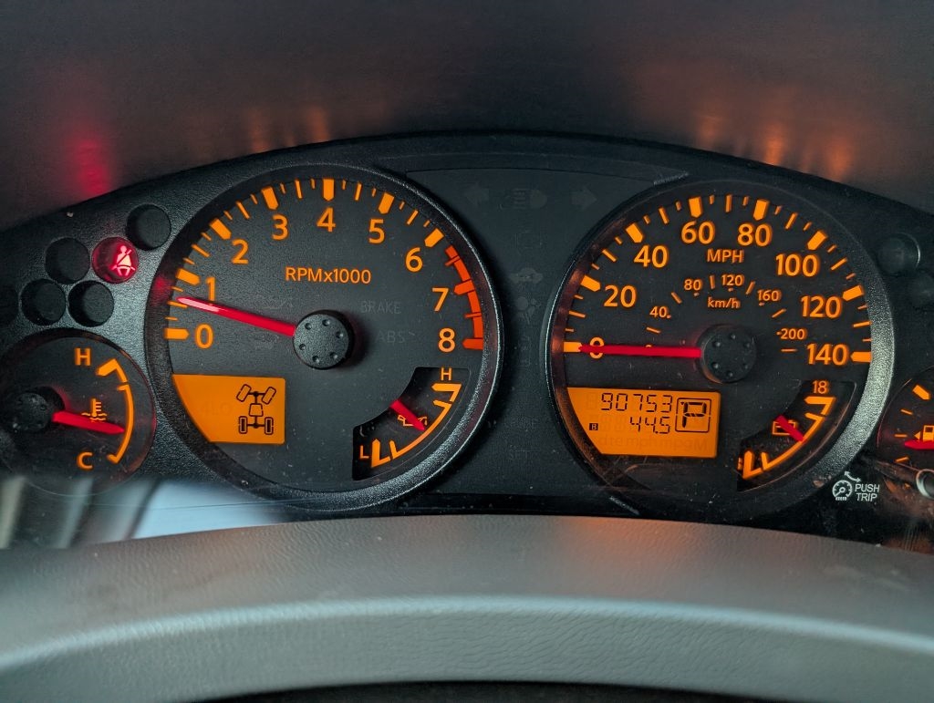 Nissan Xterra 4WD 4dr Auto S 2012