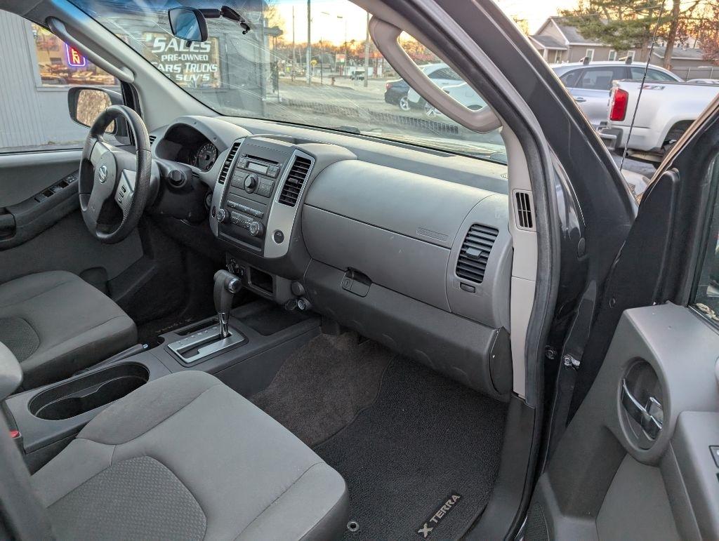 Nissan Xterra  2012