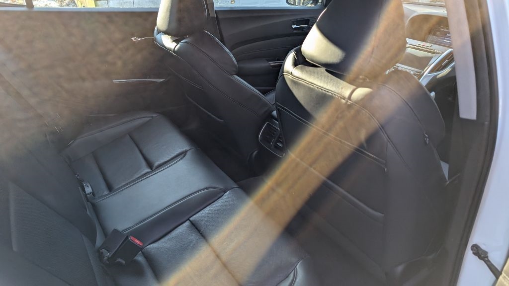 Acura TLX 4dr Sdn FWD V6 Tech 2015