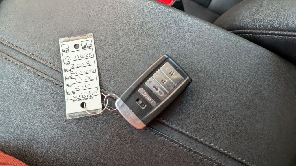 Acura TLX 4dr Sdn FWD V6 Tech 2015