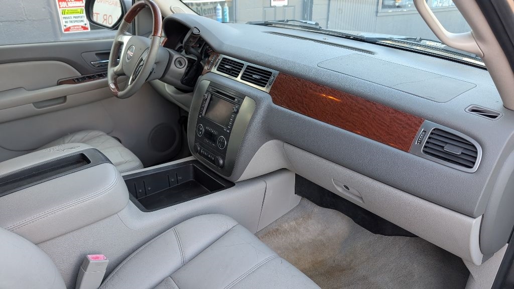 GMC Yukon 4WD 4dr 1500 SLT 2007