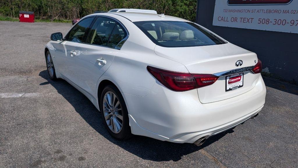 Infiniti Q50  2018