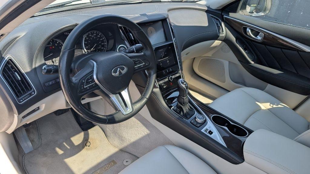 Infiniti Q50  2018