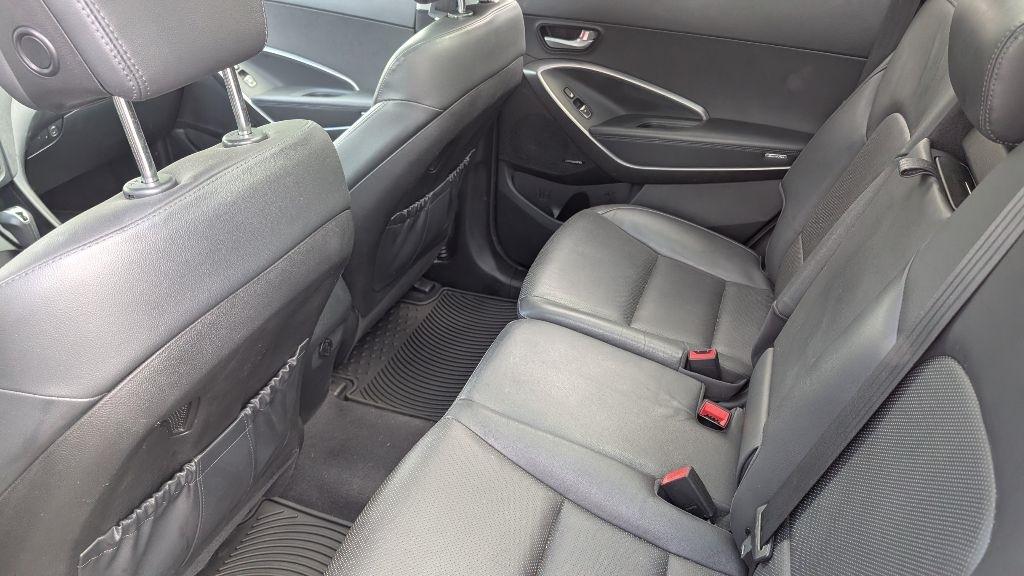 Hyundai Santa Fe  2015