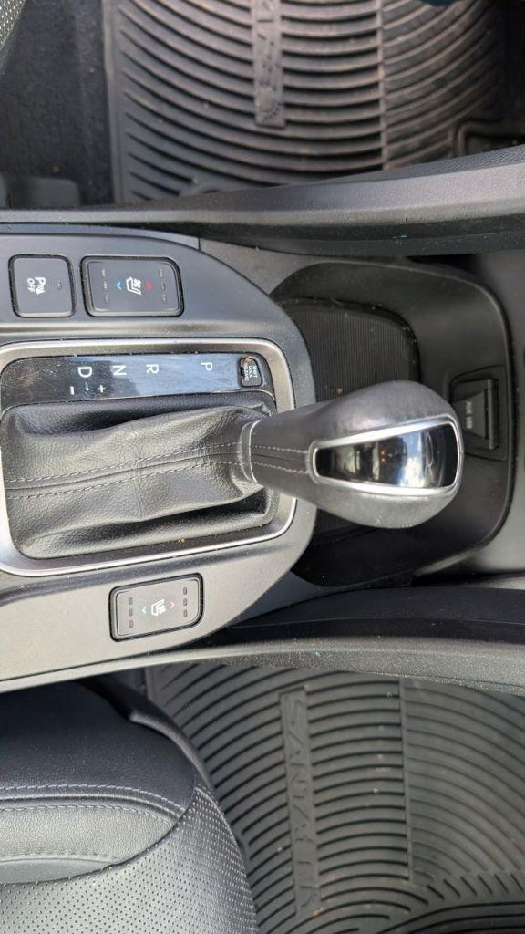 Hyundai Santa Fe  2015