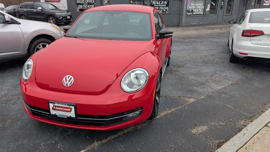 Volkswagen Beetle  2012