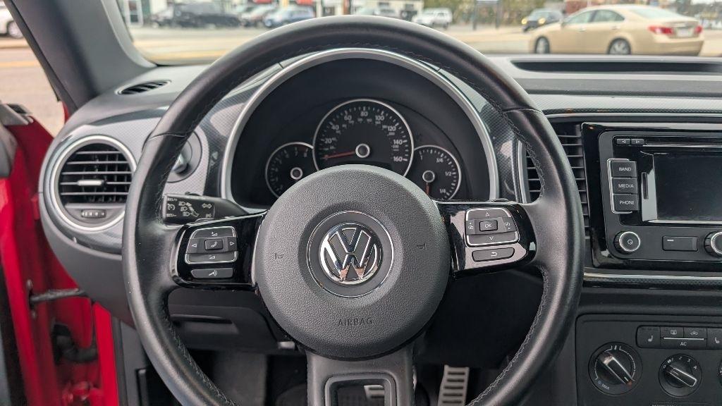 Volkswagen Beetle  2012