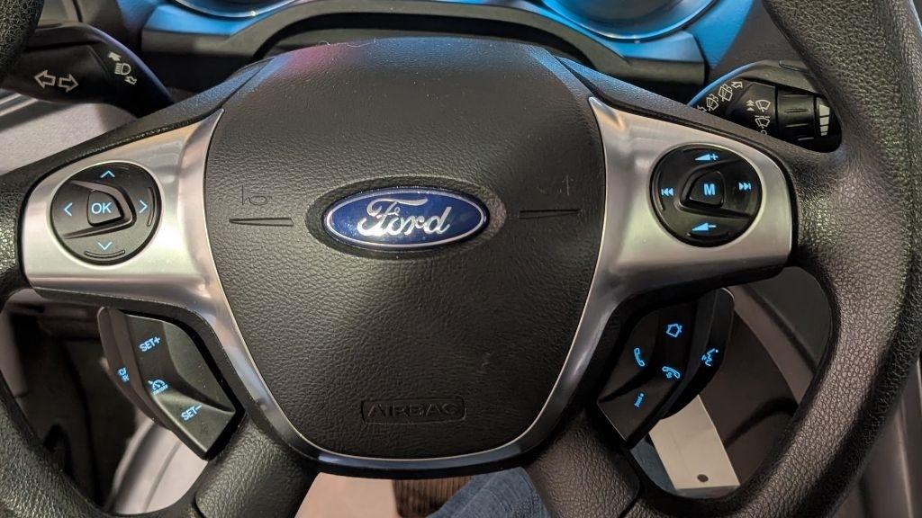 Ford Escape  2014
