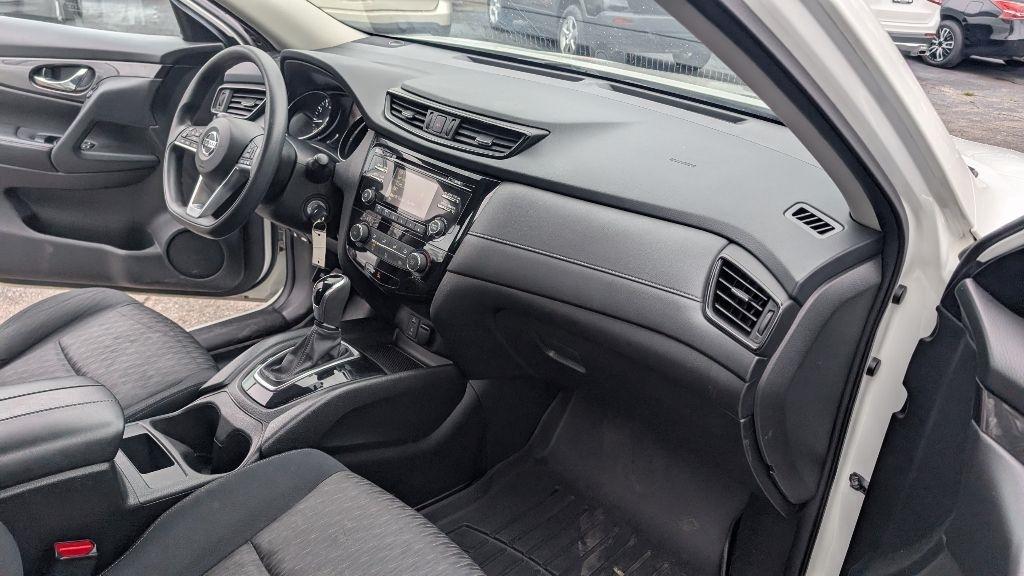 Nissan Rogue  2017
