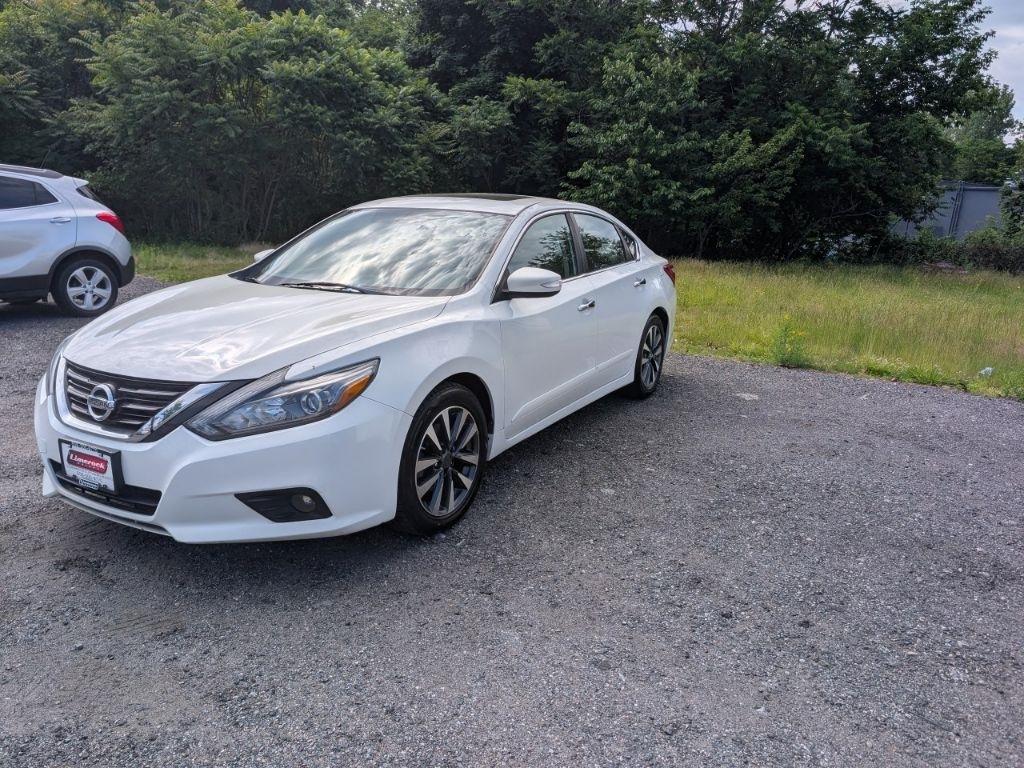 Nissan Altima  2016