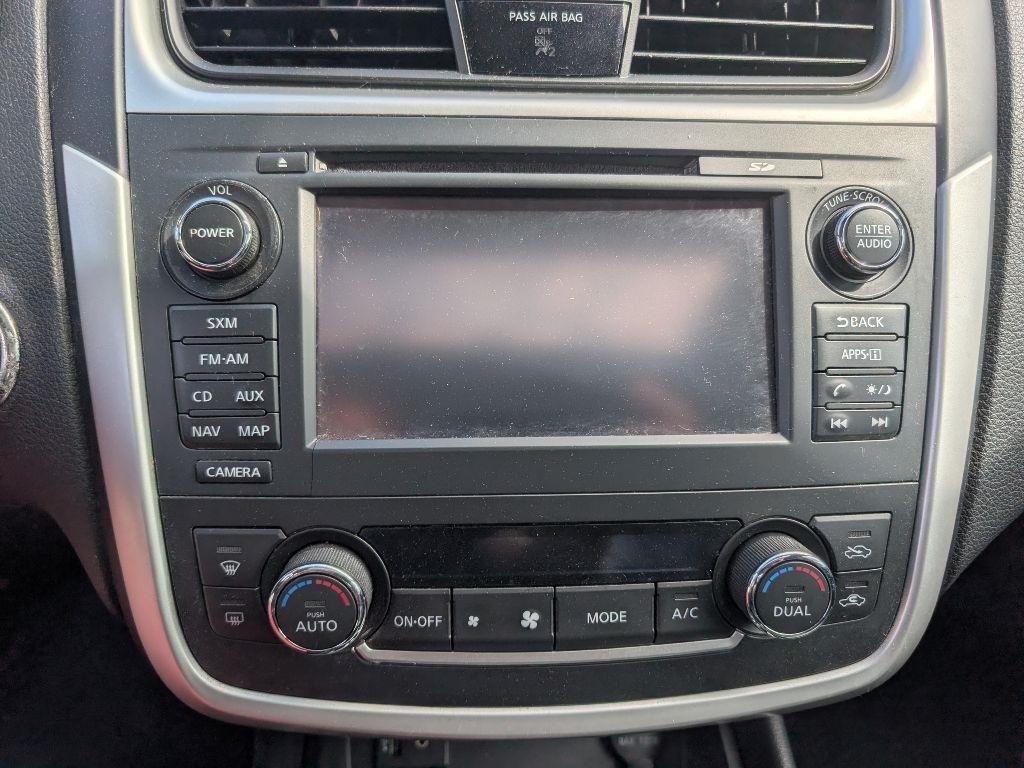 Nissan Altima  2016