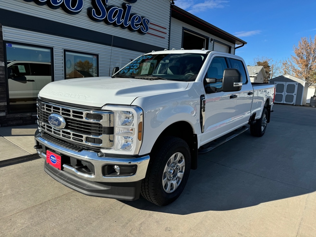 Ford F-350 SD XLT Crew Cab Long Bed 4WD 2024 Ford F-350 SD XLT Crew Cab Long Bed 4WD 2024