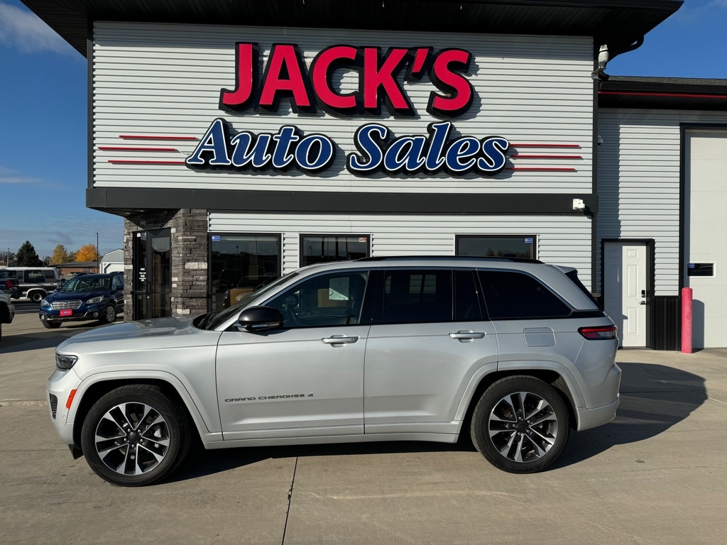 2023 Jeep Grand Cherokee Overland 4WD