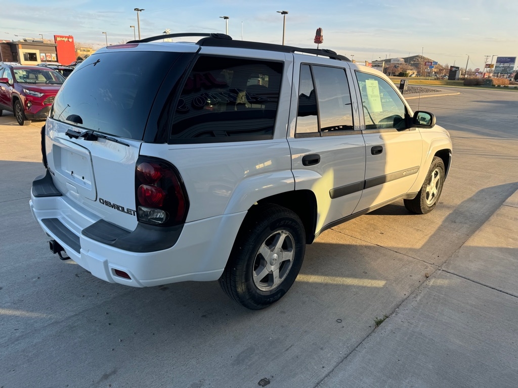 Chevrolet TrailBlazer LS 4WD 2004