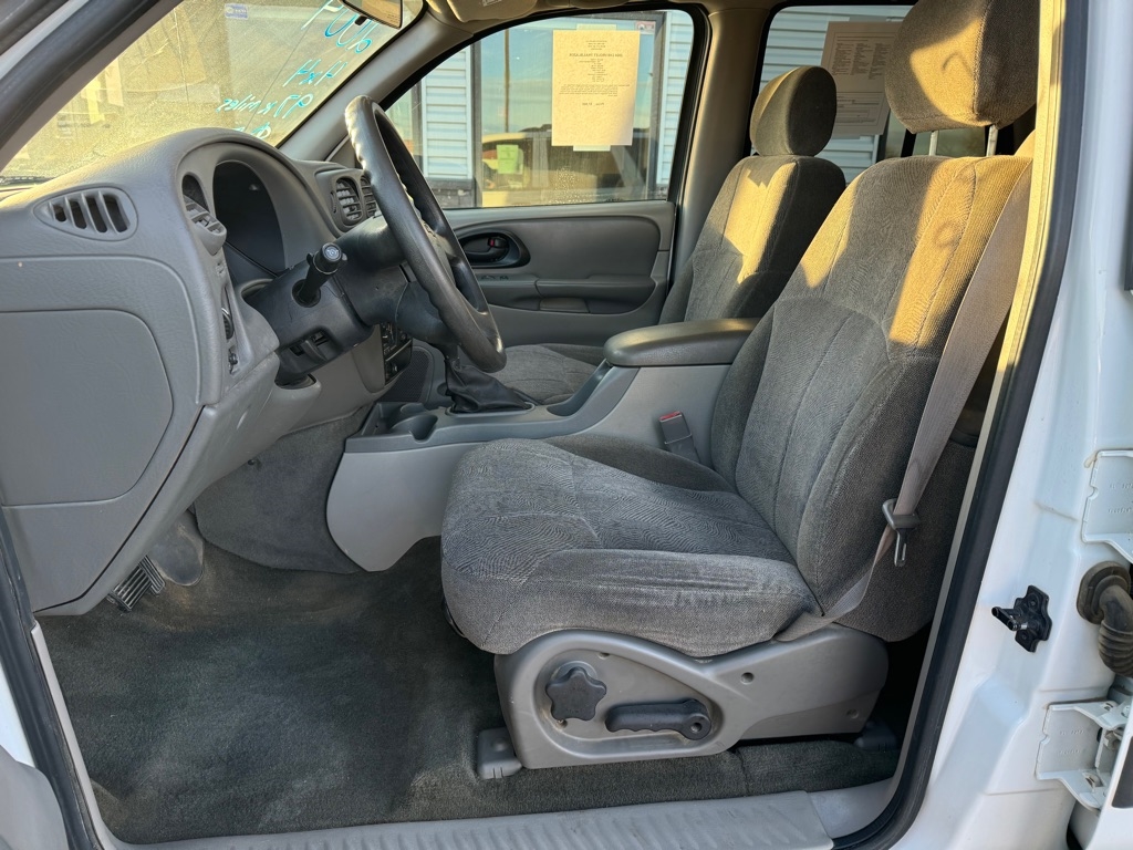 Chevrolet TrailBlazer LS 4WD 2004