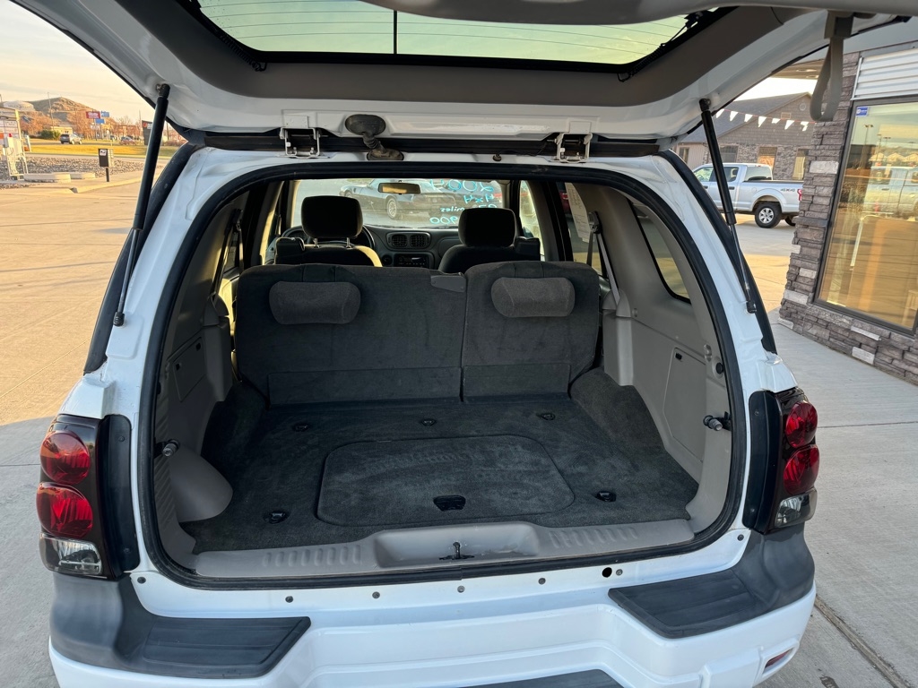 Chevrolet TrailBlazer LS 4WD 2004