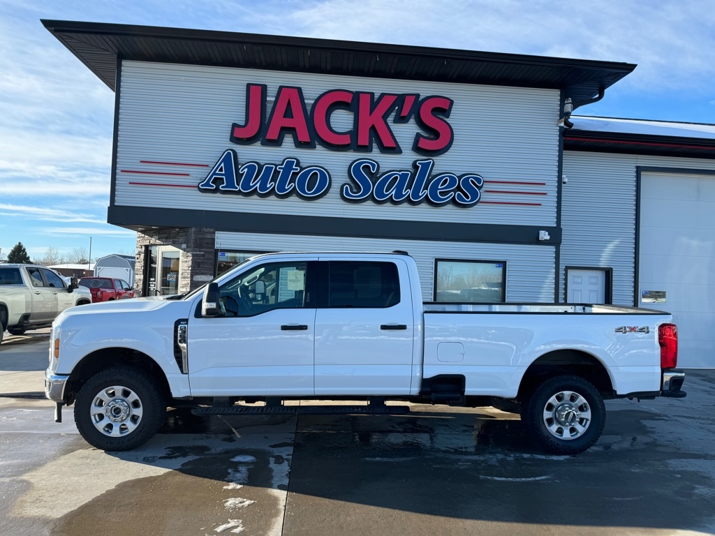 2024 Ford F-350 SD XLT Crew Cab Long Bed 4WD