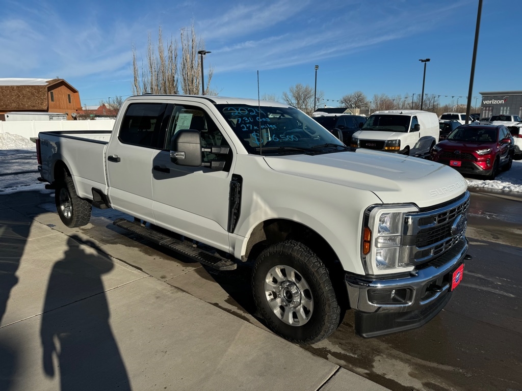 Ford F-350 SD XLT Crew Cab Long Bed 4WD 2024