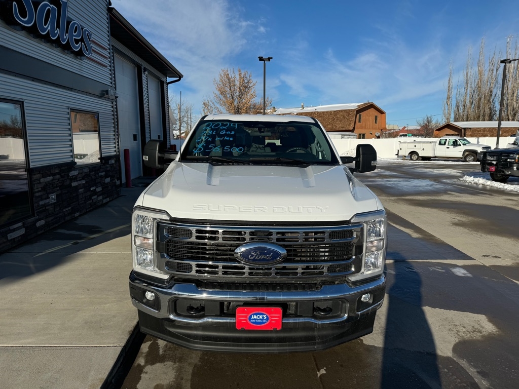 Ford F-350 SD XLT Crew Cab Long Bed 4WD 2024