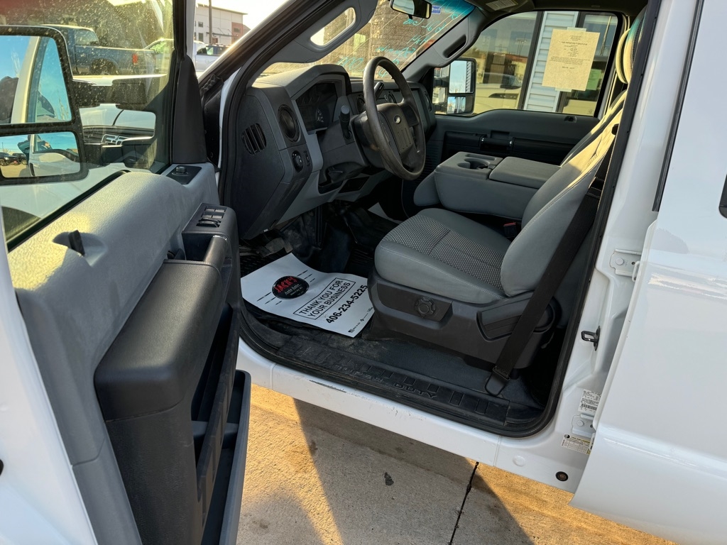 Ford F-250 SD XL Crew Cab 4WD 2015