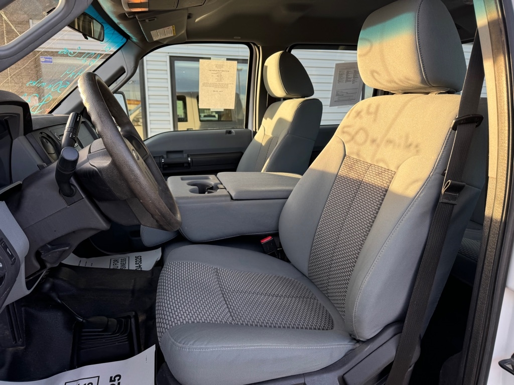 Ford F-250 SD XL Crew Cab 4WD 2015