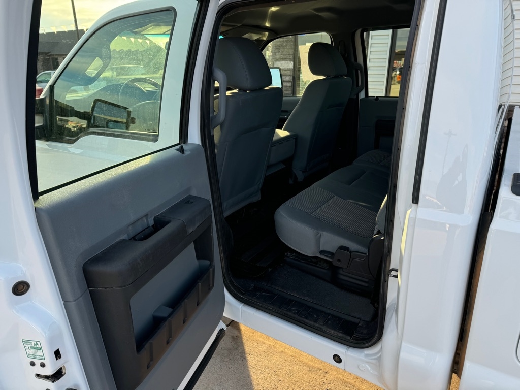 Ford F-250 SD XL Crew Cab 4WD 2015