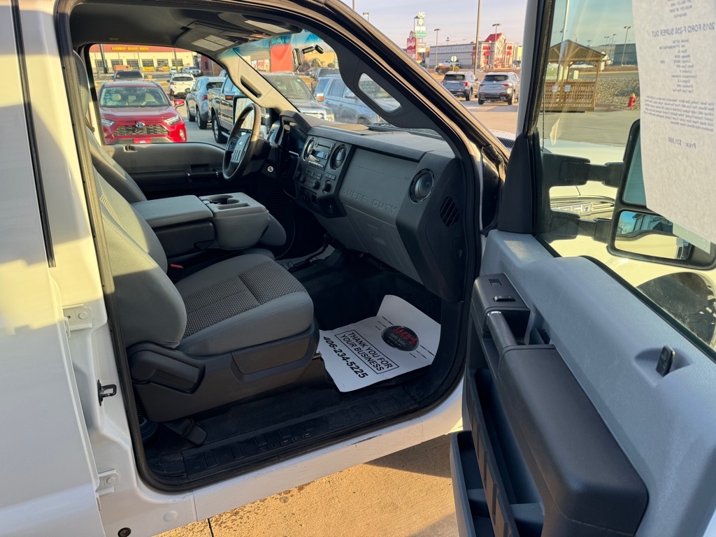 Ford F-250 SD XL Crew Cab 4WD 2015