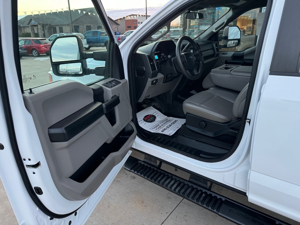 Ford F-250 SD XL Crew Cab 4WD 2021