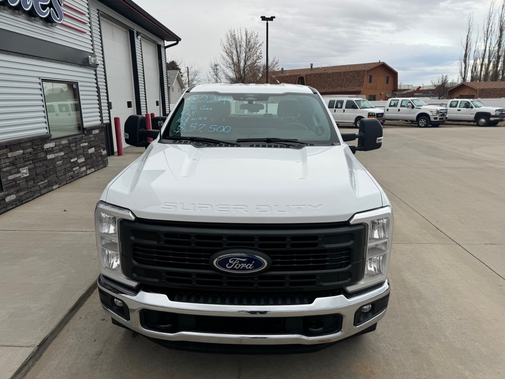 Ford F-350 SD XL Crew Cab Long Bed 4WD 2024