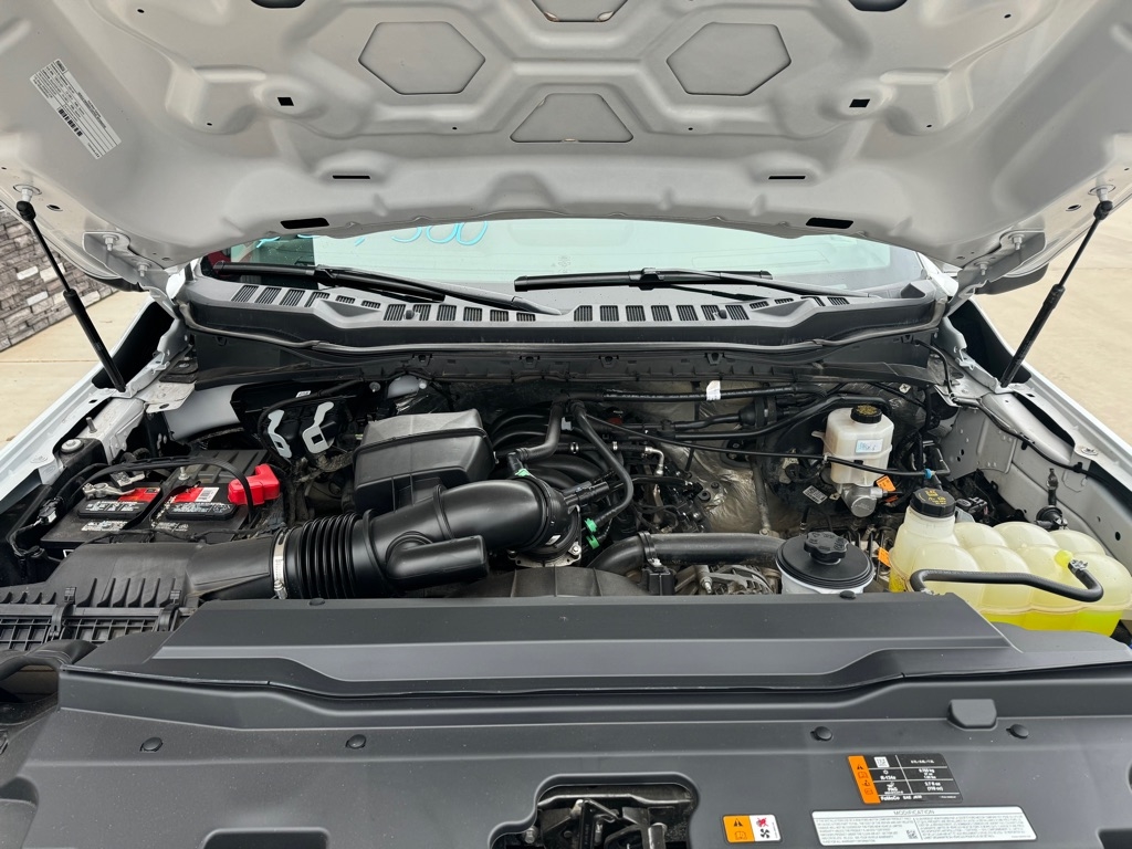 Ford F-350 SD XL Crew Cab Long Bed 4WD 2024