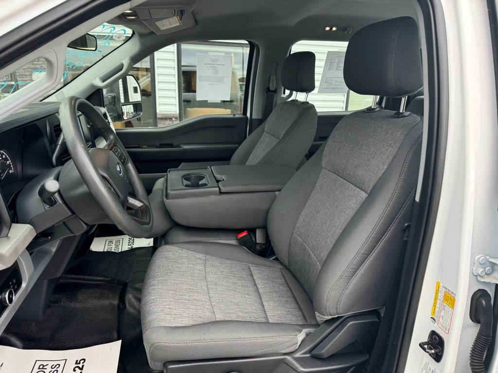 Ford F-350 SD XL Crew Cab Long Bed 4WD 2024