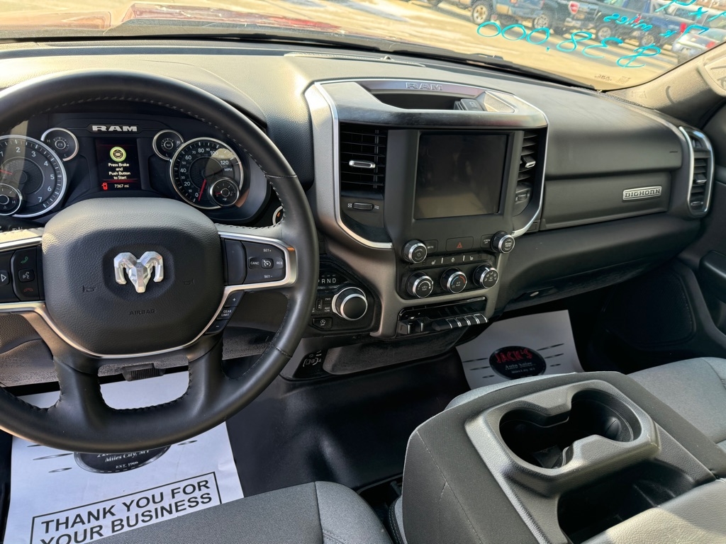 RAM 1500 Big Horn Quad Cab 4WD 2024